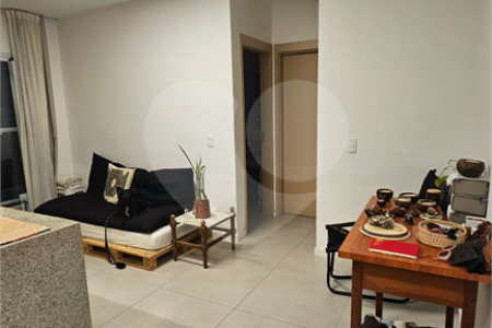 Apartamento à venda ou para alugar com 2 quartos, sendo 1 suíte,  em Vila Oliveira, Mogi das Cruzes, SP