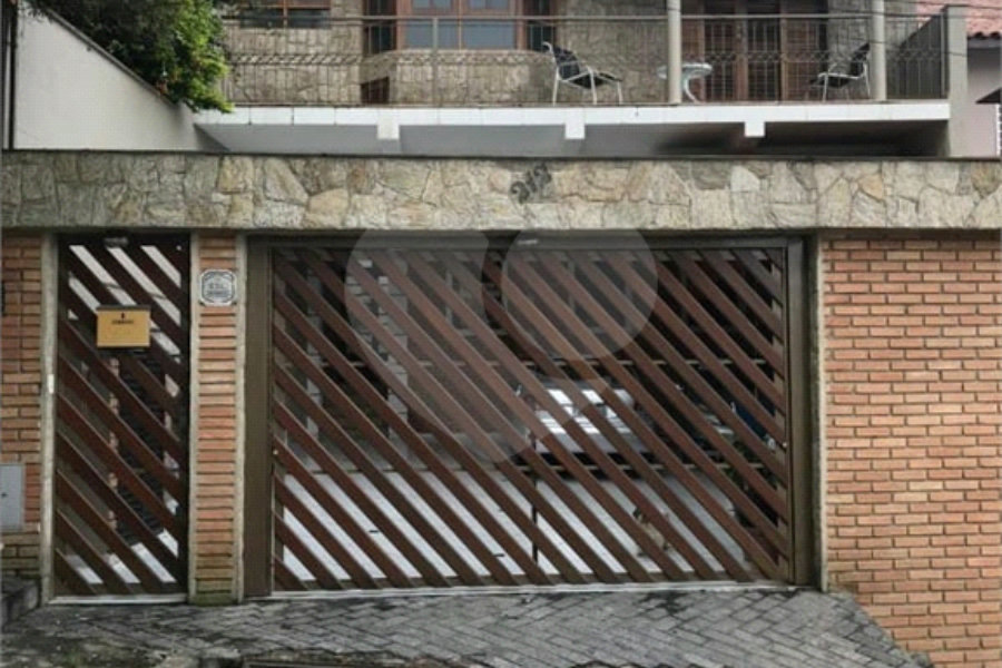 Sobrado à venda com 4 suítes em Vila Irmãos Arnoni, São Paulo, SP