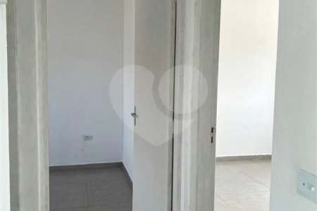 Casa à venda com 2 quartos, sendo 1 suíte, em Vila Vilma (mailasqui), São Roque, SP