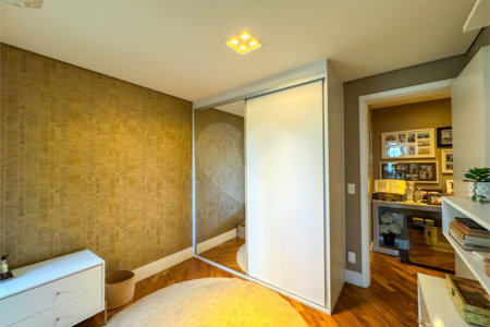 Apartamento à venda com 3 suítes em Brooklin, São Paulo, SP