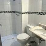 Casa à venda com 3 quartos, sendo 1 suíte, no condomínio New Village, Cotia - SP