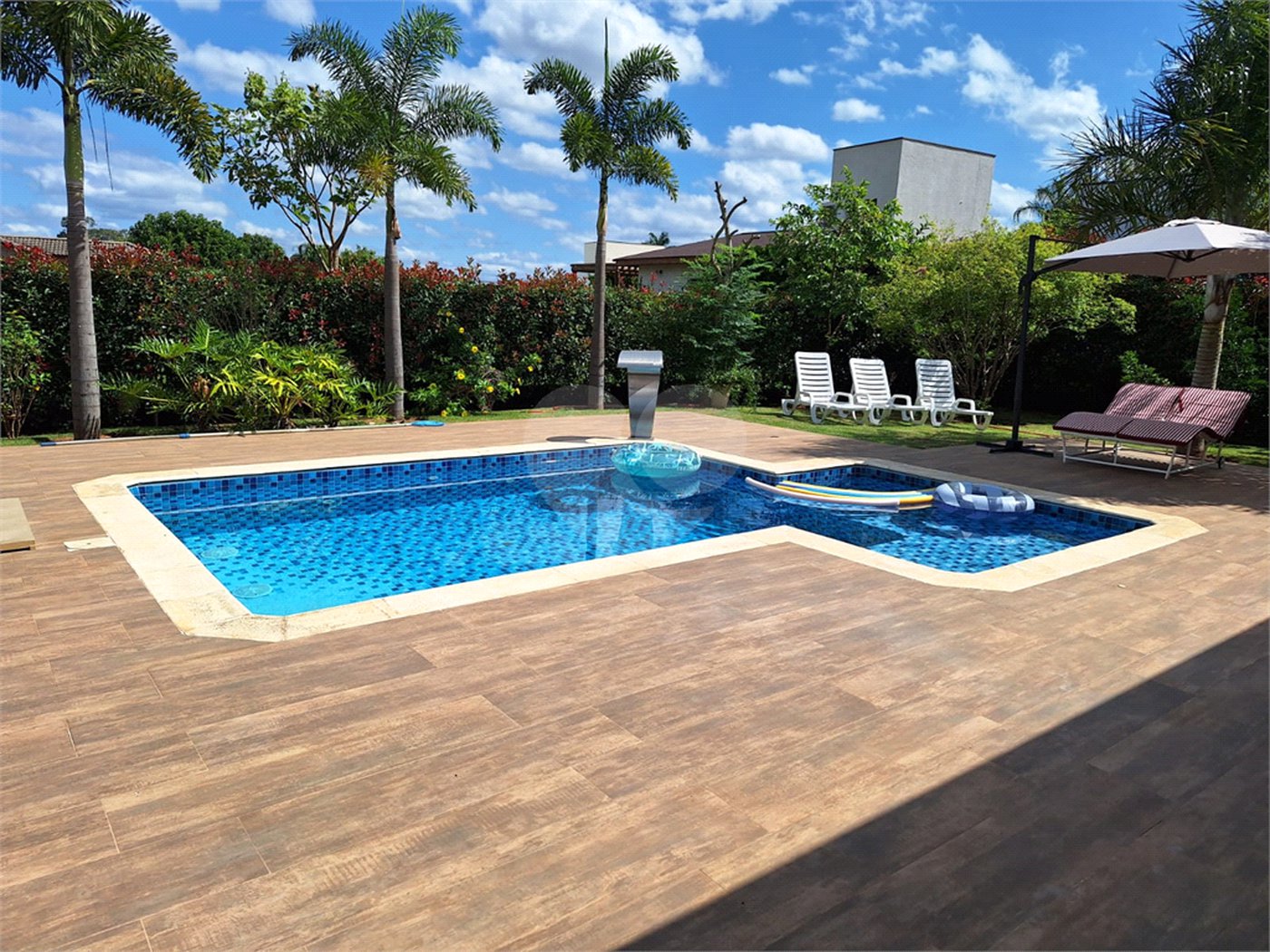 Casa à venda com 3 suítes no condomínio Village Ipanema, Araçoiaba da Serra - SP