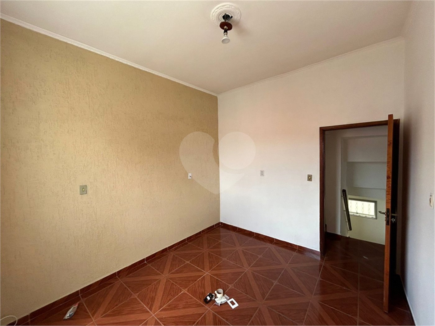 Casa à venda com 2 quartos em Vila Carvalho, Sorocaba, SP