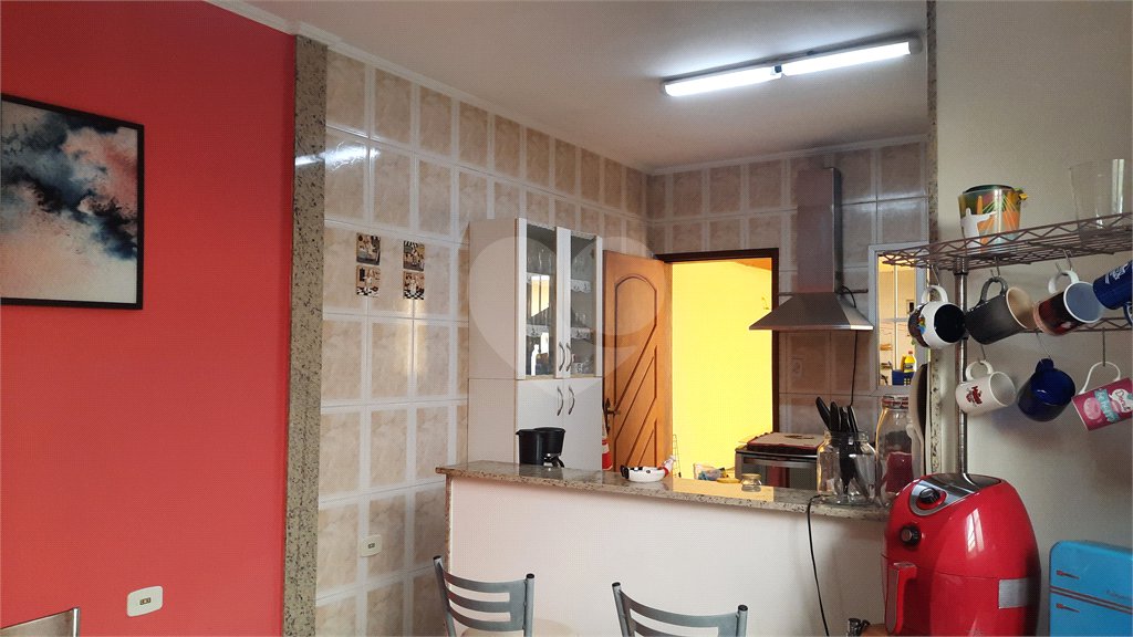 Sobrado à venda com 3 quartos, sendo 1 suíte, em Jardim Marajoara, São Paulo, SP