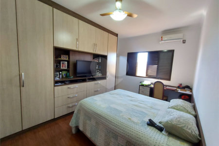 Casa à venda com 4 quartos, sendo 2 suítes, no condomínio Nascente do Jaraguá, Araraquara - SP