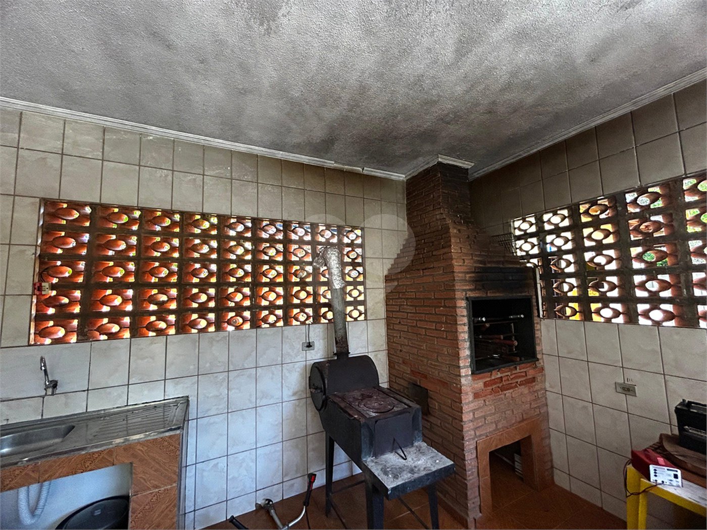 Chácara à venda com 3 quartos, sendo 1 suíte, no Centro, Três Lagoas, MS