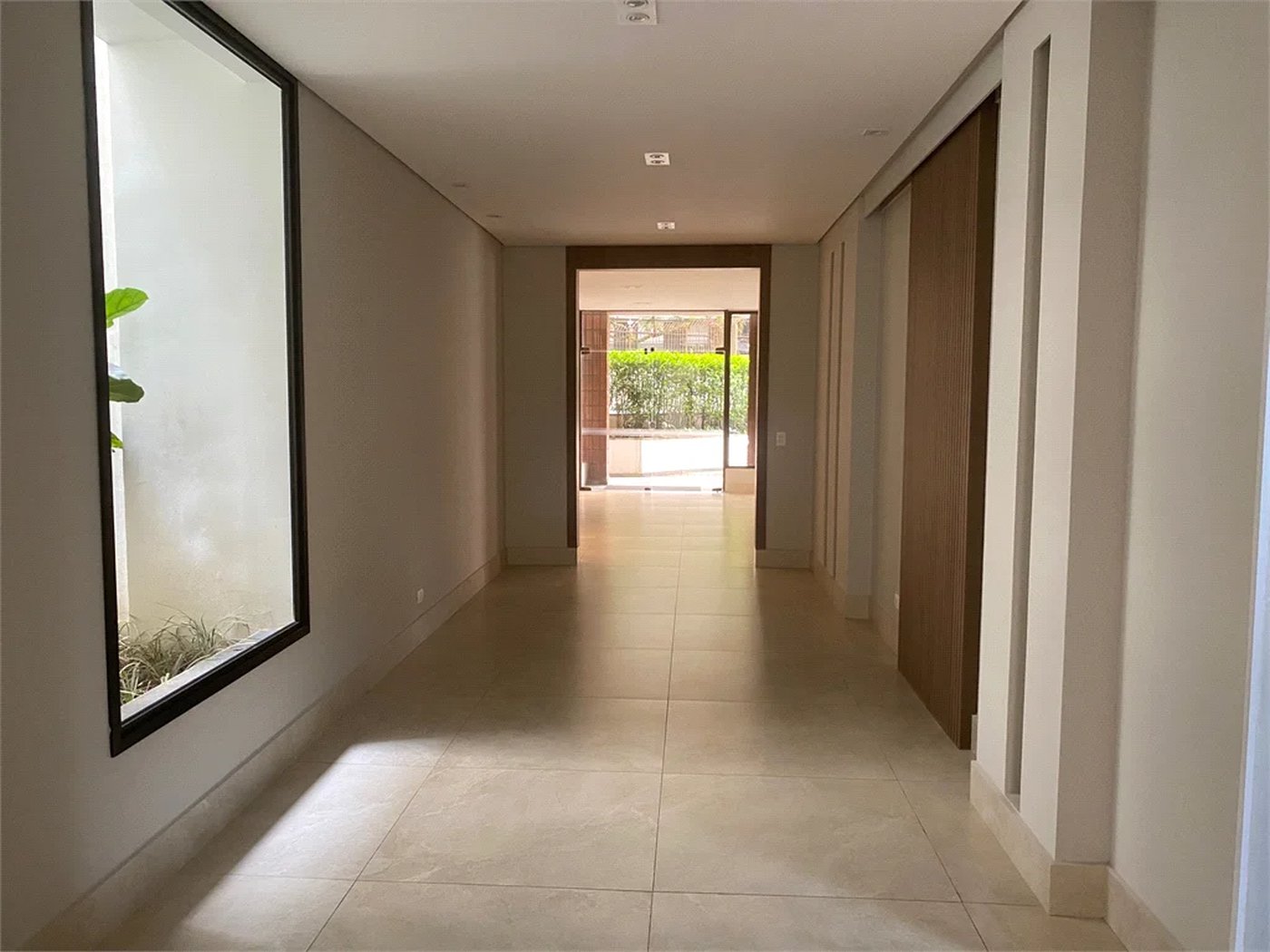 Apartamento à venda com 3 quartos, sendo 2 suítes, em Brooklin Paulista, São Paulo, SP