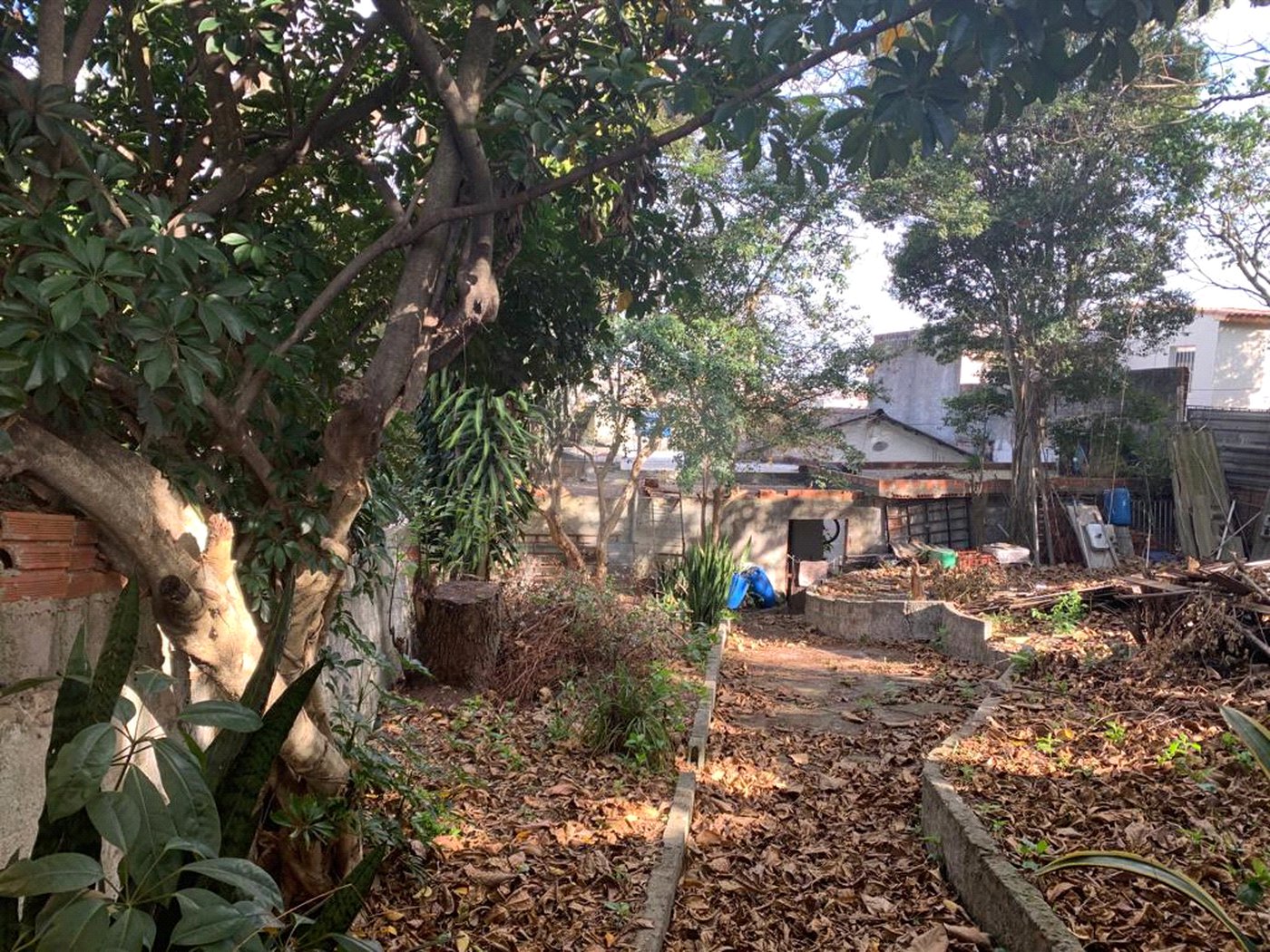 Terreno à venda com 2 quartos em Vila Nivi, São Paulo, SP