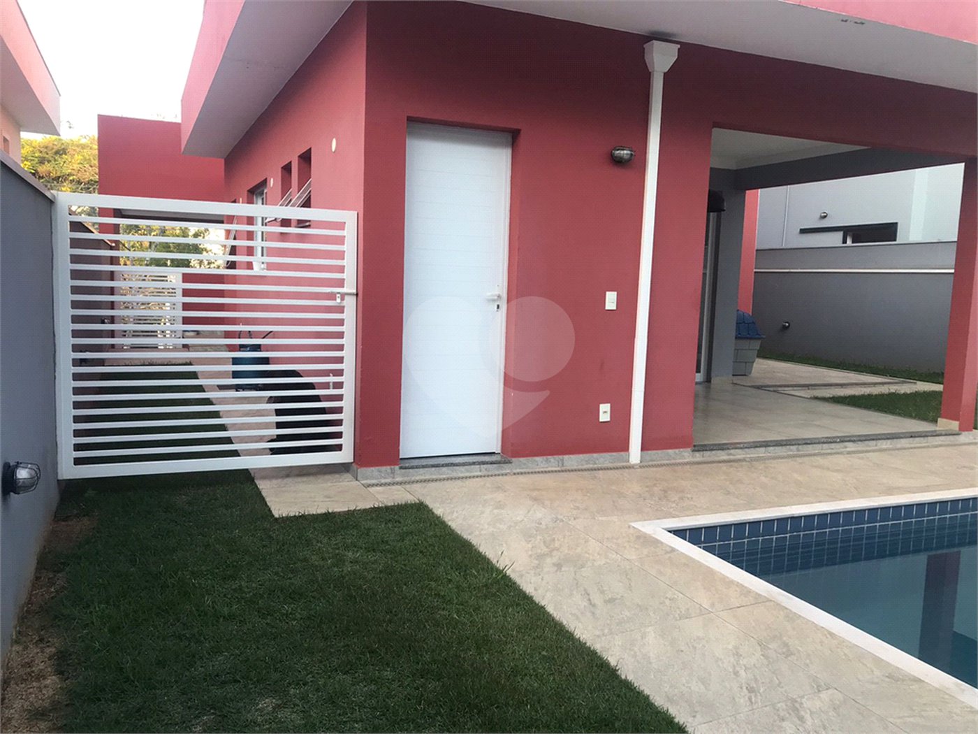 Casa à venda com 3 quartos, sendo 2 suítes,  no condomínio Morada do Bosque, Vinhedo - SP