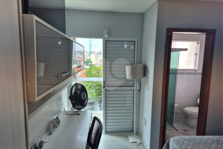 Sobrado à venda com 2 quartos, sendo 1 suíte, em Vila Nivi, São Paulo, SP