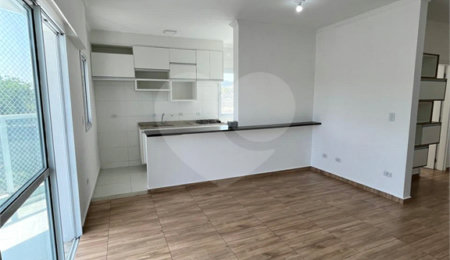 Apartamento à venda com 3 quartos, sendo 1 suíte,  em Jardim Villaça, São Roque, SP