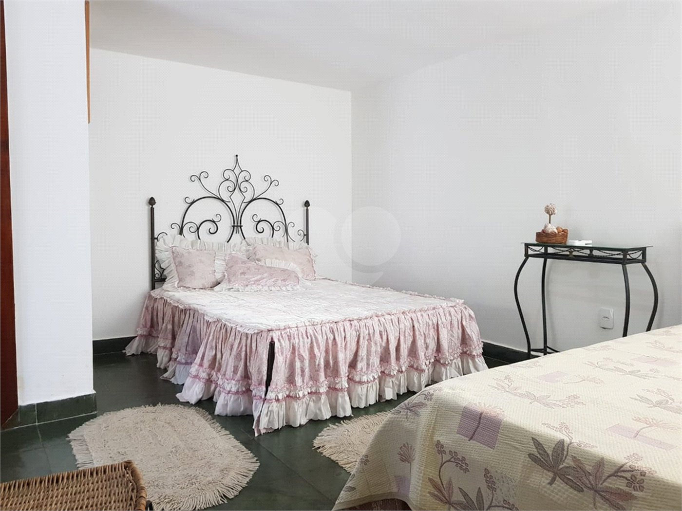 Casa em condomínio à venda com 3 quartos, sendo 2 suítes,  em Alto de Búzios, Armação dos Búzios, RJ