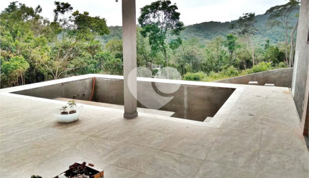 Casa à venda com 4 quartos, sendo 3 suítes,  no condomínio Residencial Ecologico da Cantareira, Mairiporã - SP