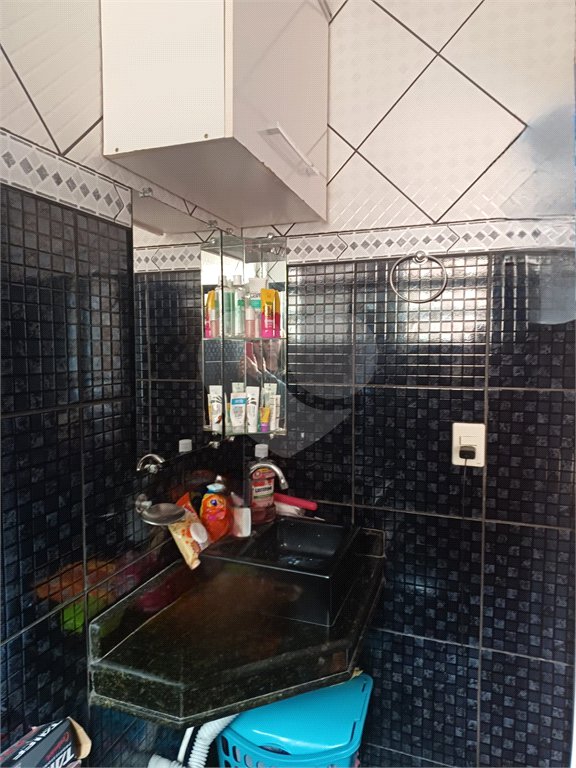 Casa à venda com 3 quartos, sendo 1 suíte,  no condomínio Altos de Poa, Poá - SP