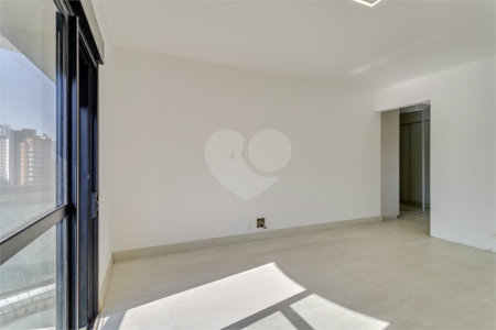 Apartamento à venda com 3 quartos, sendo 1 suíte, em Morumbi, São Paulo, SP
