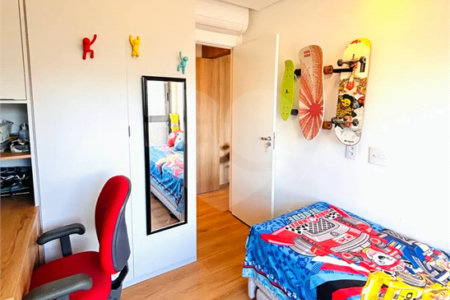 Apartamento à venda com 3 quartos, sendo 1 suíte, em Mirandópolis, São Paulo, SP