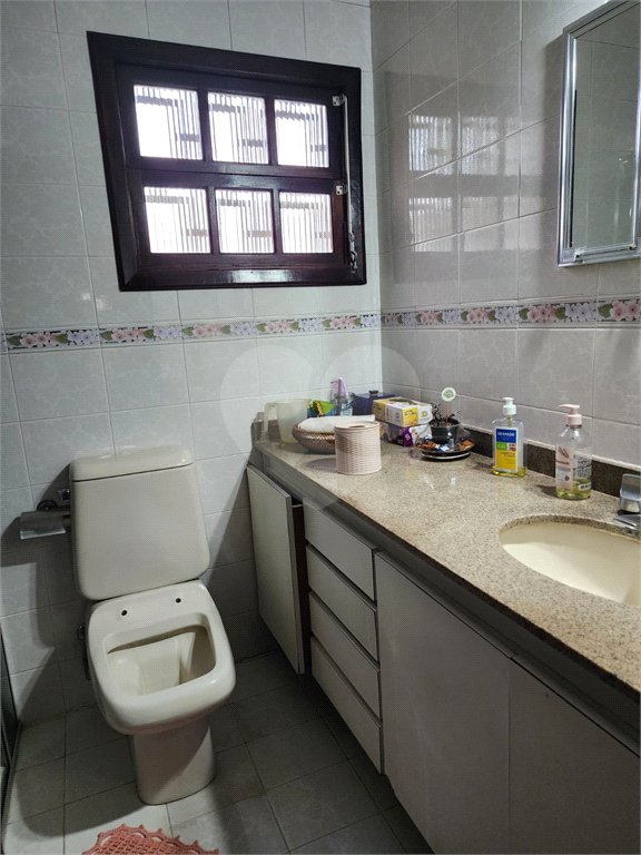 Sobrado à venda com 2 quartos, sendo 1 suíte, em Tremembé, São Paulo, SP