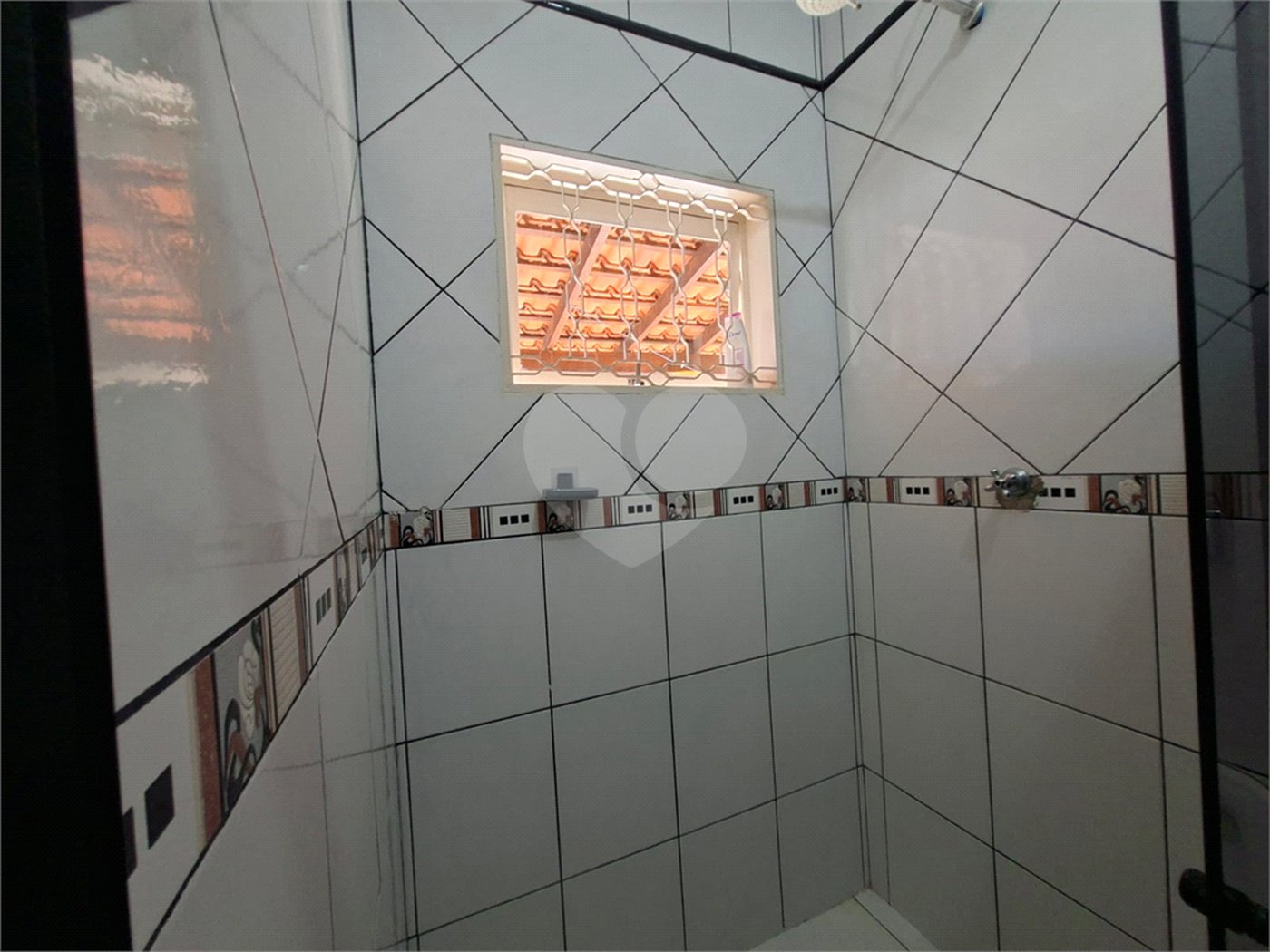 Casa à venda com 3 quartos, sendo 1 suíte,  em Tatetú, Alambari, SP