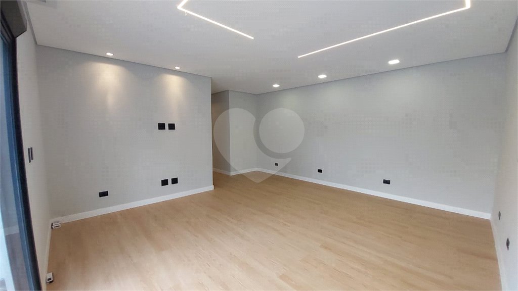 Casa à venda com 5 suítes no condomínio Figueira Garden, Atibaia - SP