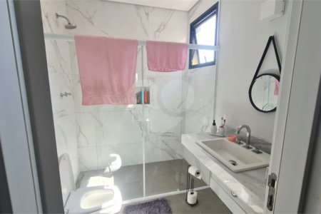 Casa à venda com 3 suítes em Vila Nastri, Itapetininga, SP