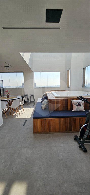 Apartamento à venda com 3 suítes em Jardim Arpoador, São Paulo, SP