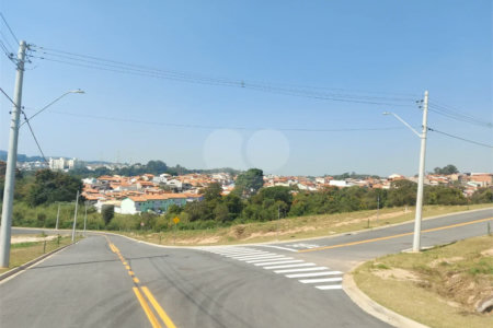 Terreno à venda no condomínio Jardim Steck, Louveira - SP