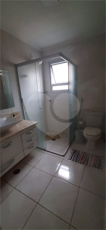 Sobrado à venda com 4 quartos, sendo 1 suíte, em Vila Lúcia, São Paulo, SP
