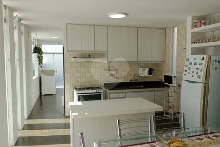 Casa à venda com 4 quartos, sendo 1 suíte, em Vila Rosa, Itapetininga, SP