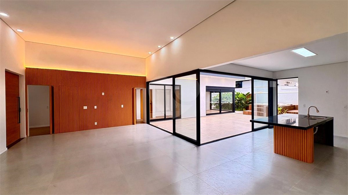 Casa à venda com 3 suítes no condomínio Campos do Conde I e II, Sorocaba - SP