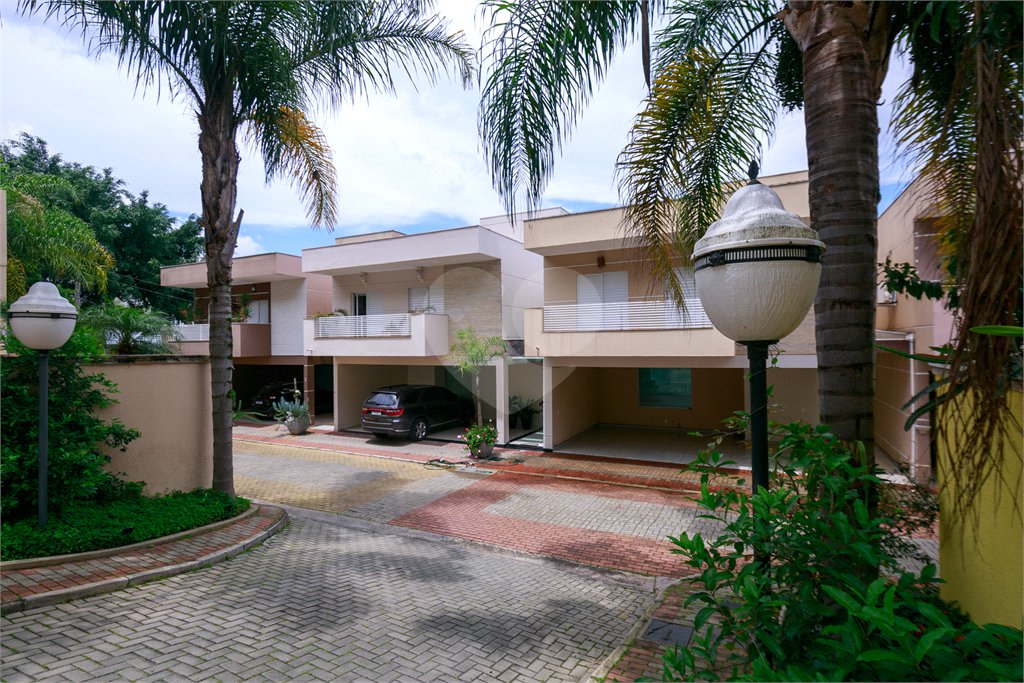Casa à venda com 4 suítes no condomínio Bellagio, São Paulo - SP