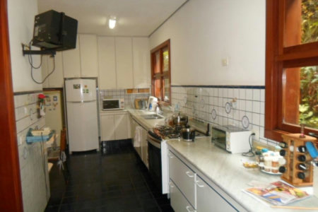 Sobrado à venda com 5 quartos, sendo 3 suítes, em Fazenda Morumbi, São Paulo, SP