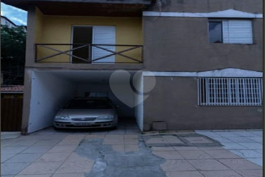 Casa para alugar com 2 quartos, sendo 1 suíte,  no condomínio Nova Carioba, São Paulo - SP