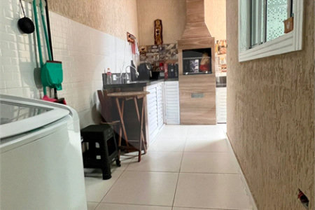 Casa à venda com 2 quartos no condomínio Rubi, Jacareí - SP