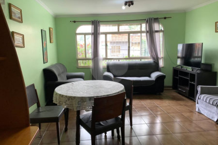 Casa à venda com 3 quartos, sendo 1 suíte,  em Bosque da Saúde, São Paulo, SP