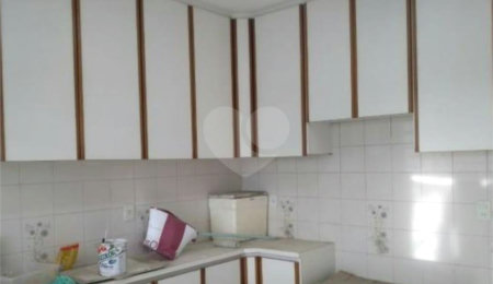 Casa à venda com 2 quartos, sendo 1 suíte,  em Jardim Ester Yolanda, São Paulo, SP
