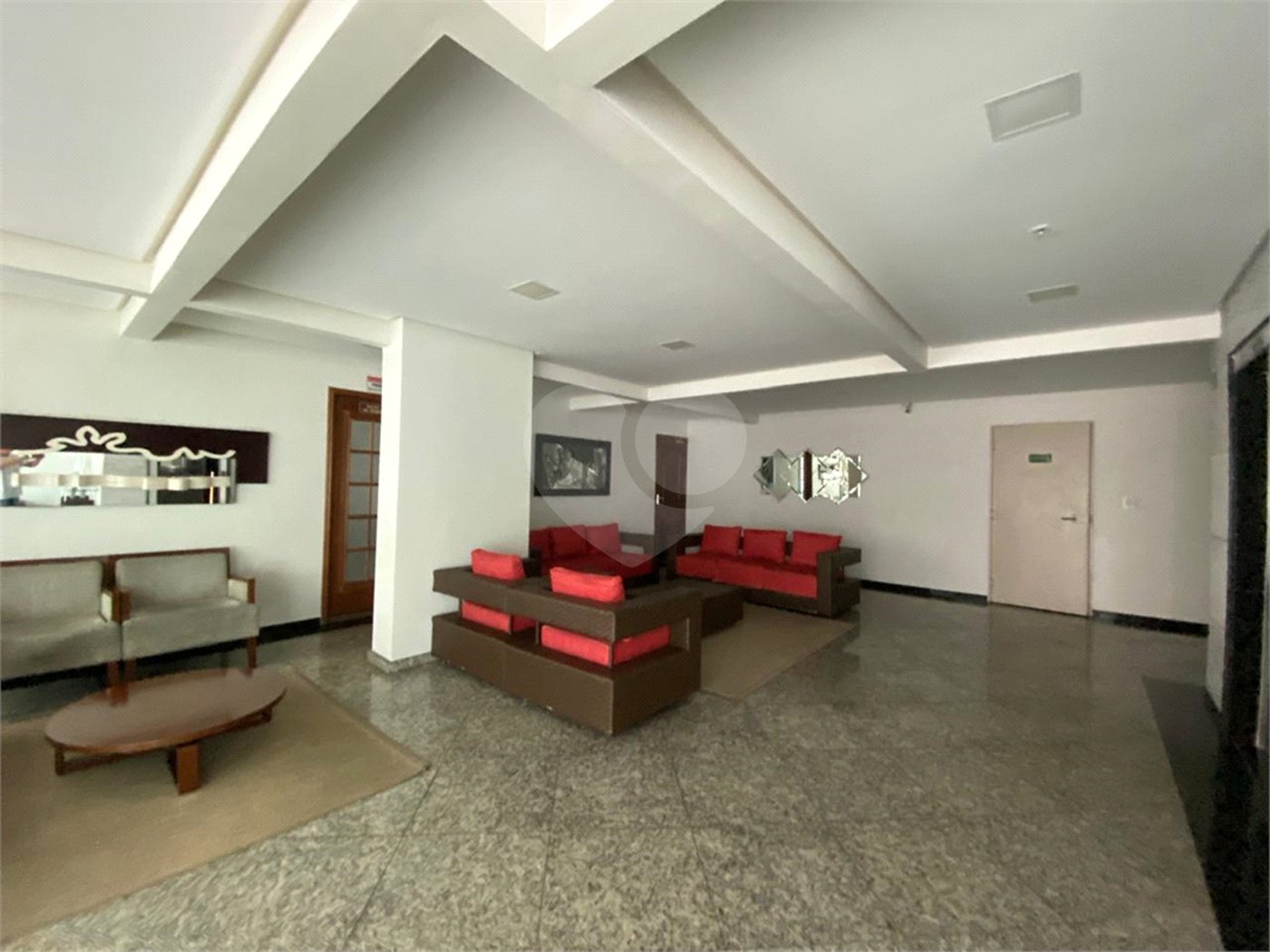 Apartamento à venda com 2 quartos, sendo 1 suíte, em Guilhermina, Praia Grande, SP