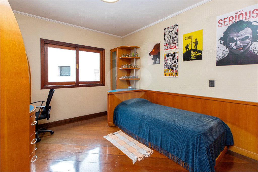 Casa à venda com 5 quartos, sendo 3 suítes,  no condomínio Residencial Morumbi, São Paulo - SP