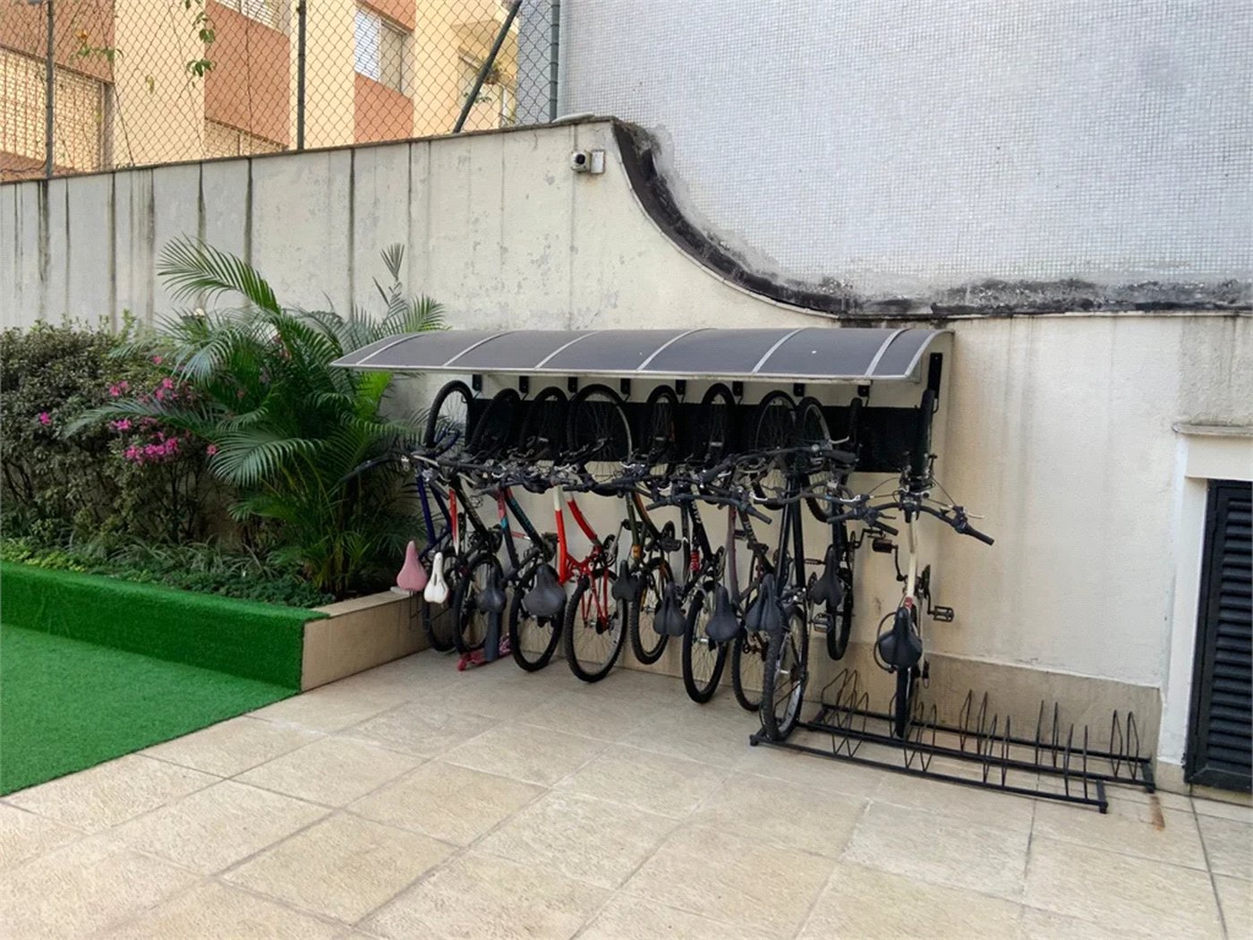 Apartamento à venda com 4 quartos, sendo 3 suítes,  em Pinheiros, São Paulo, SP