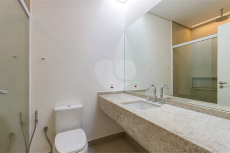 Casa à venda com 5 suítes no condomínio Chácara Flora, São Paulo - SP