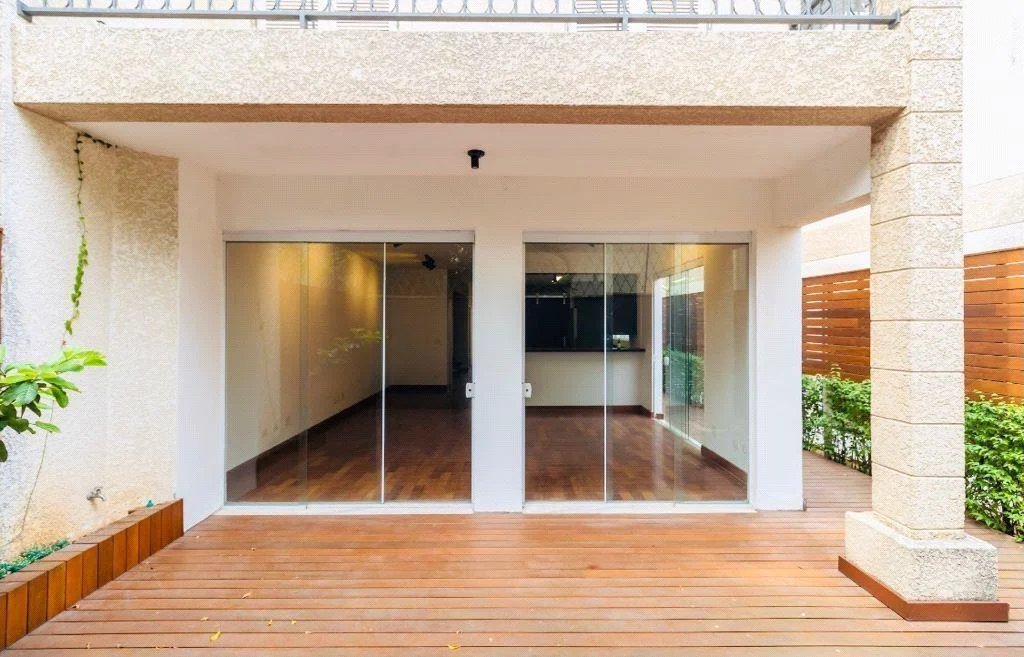 Casa à venda com 3 quartos, sendo 1 suíte,  no condomínio Reserva do Visconde, São Paulo - SP