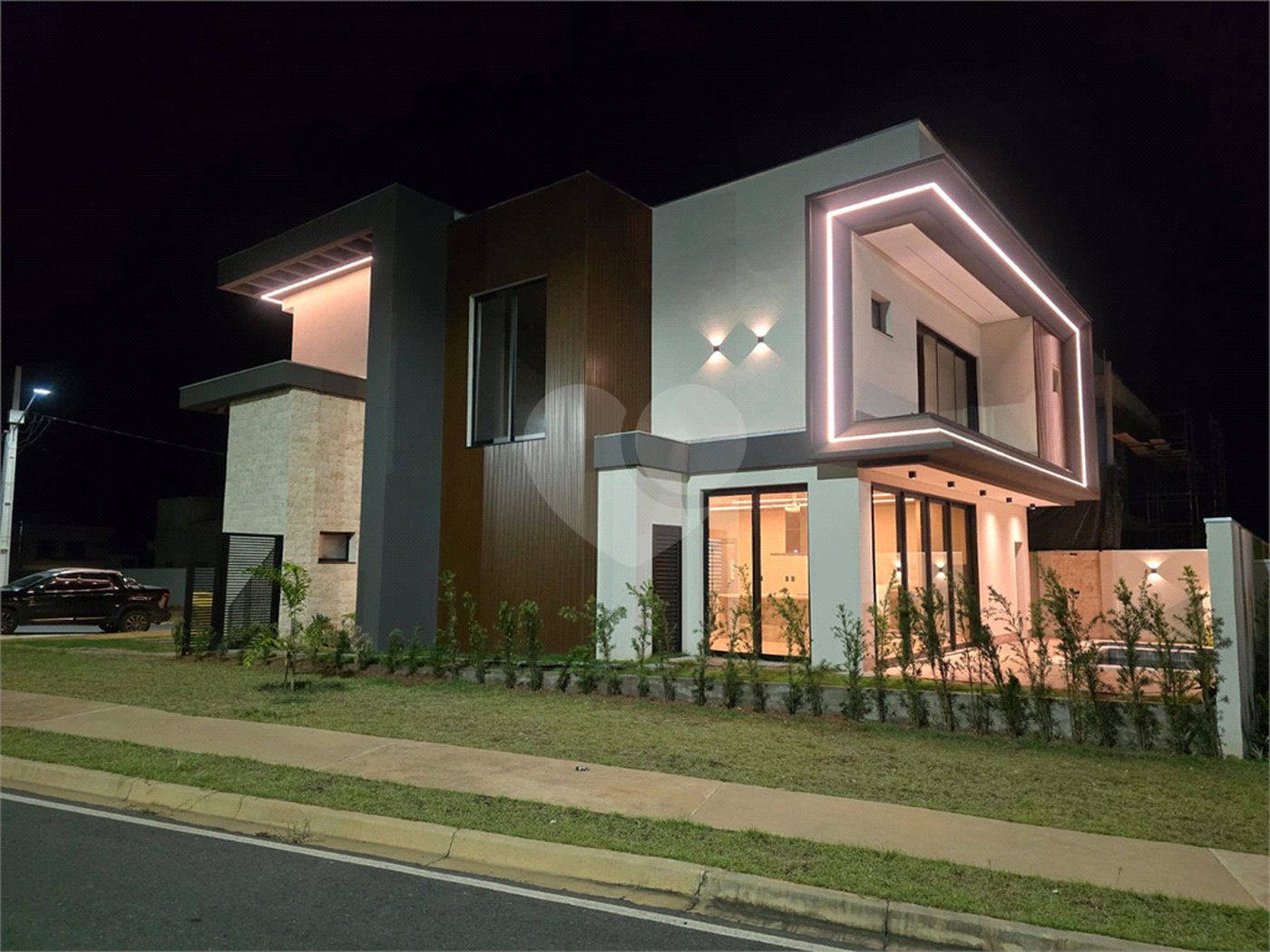 Casa à venda com 3 suítes no condomínio Brisas, Cuiabá - MT