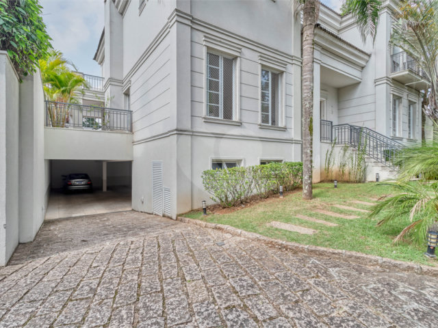 Casa à venda com 4 suítes no condomínio L'unique, São Paulo - SP