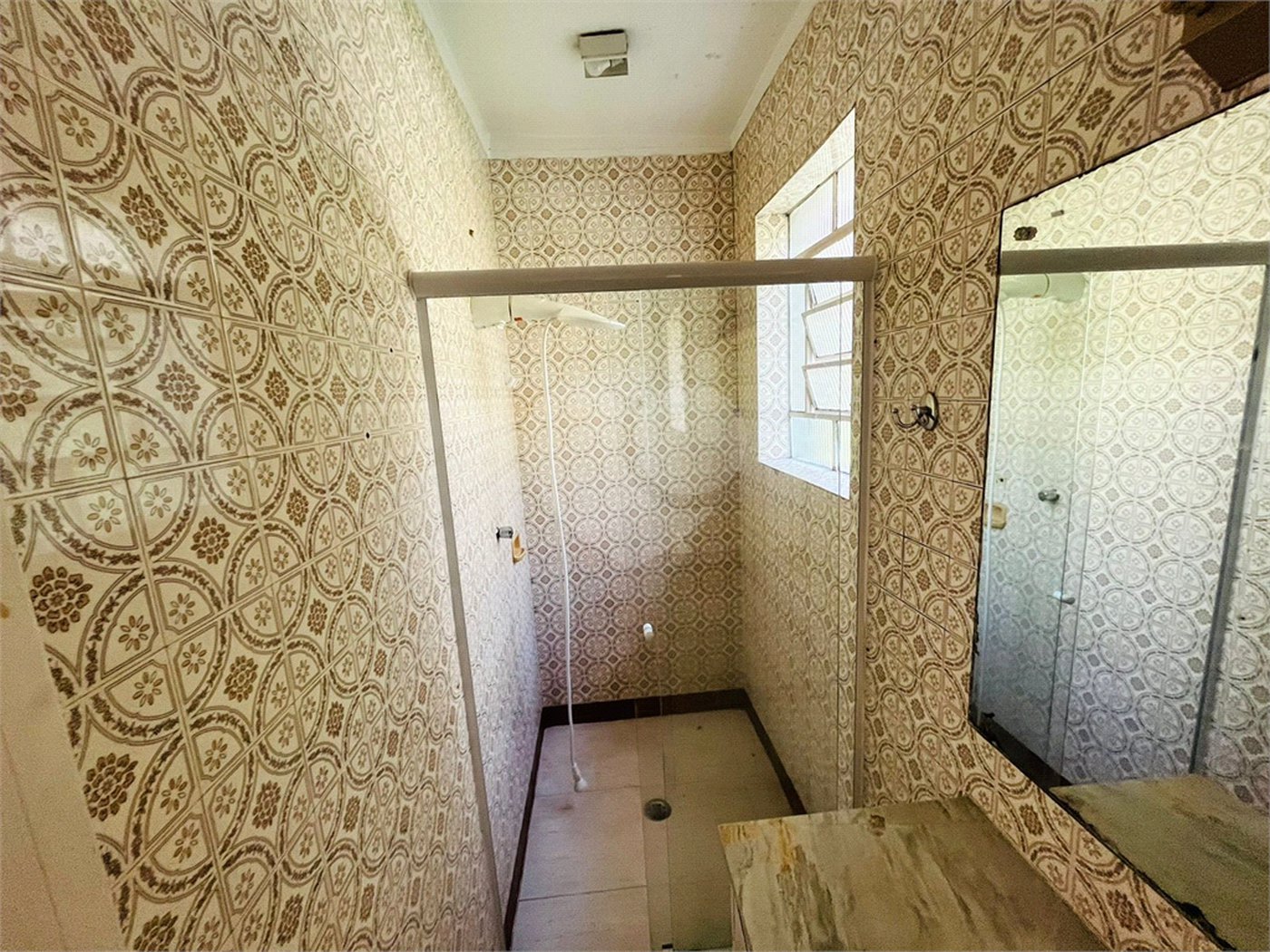 Casa à venda com 4 quartos, sendo 1 suíte, em Jardim São Bento, São Paulo, SP