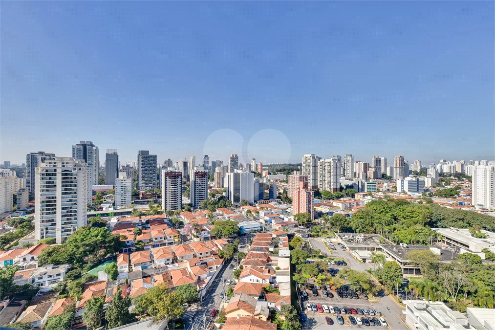 Cobertura à venda ou para alugar com 2 suítes em Chácara Santo Antônio, São Paulo, SP