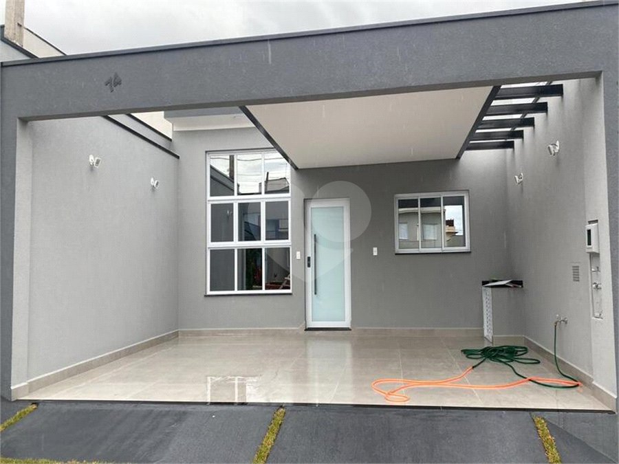 Casa à venda com 3 quartos, sendo 1 suíte, no condomínio Vila Ytu, Indaiatuba - SP