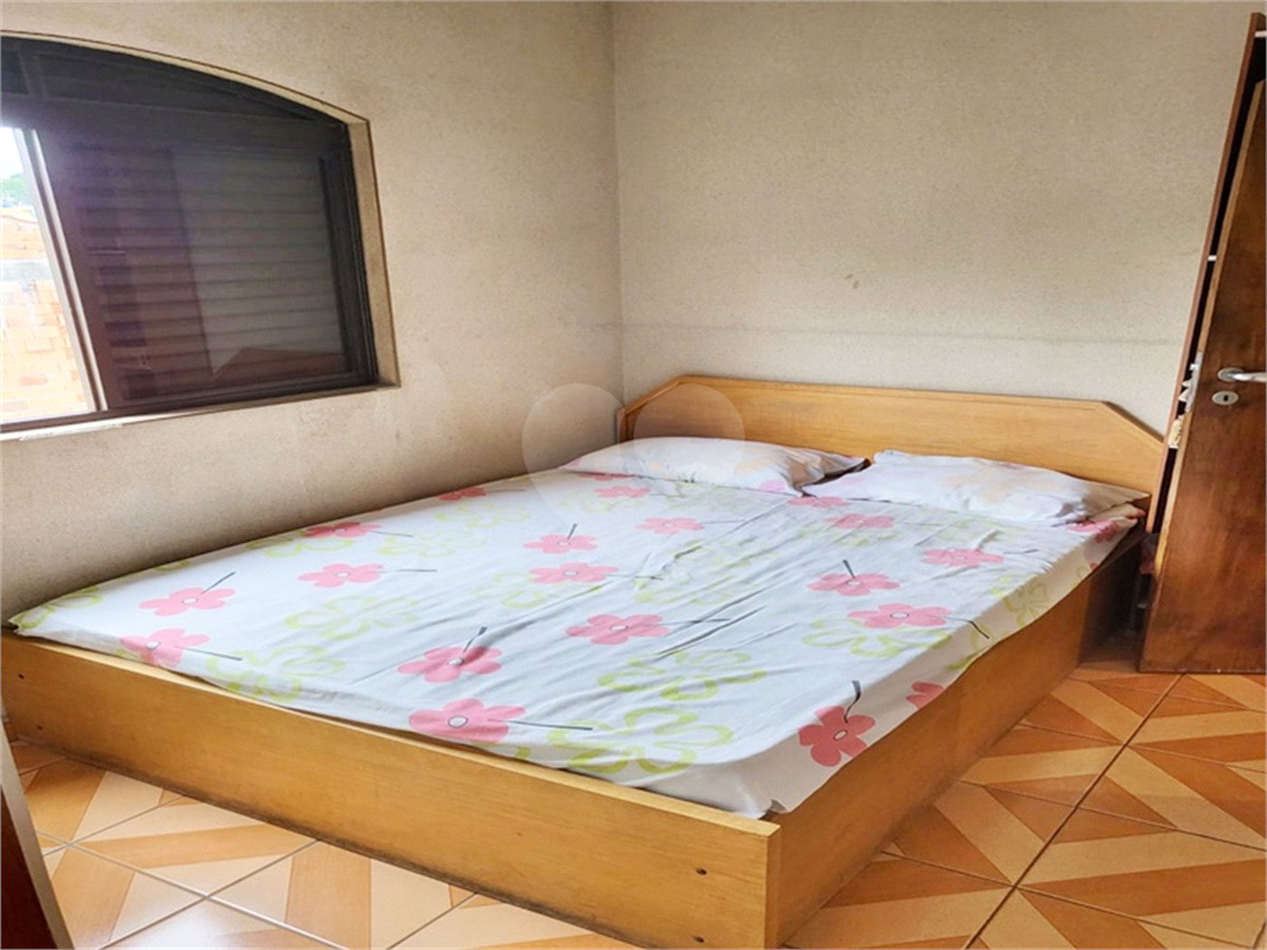 Casa à venda com 4 quartos, sendo 2 suítes, em Vila Maria Alta, São Paulo, SP