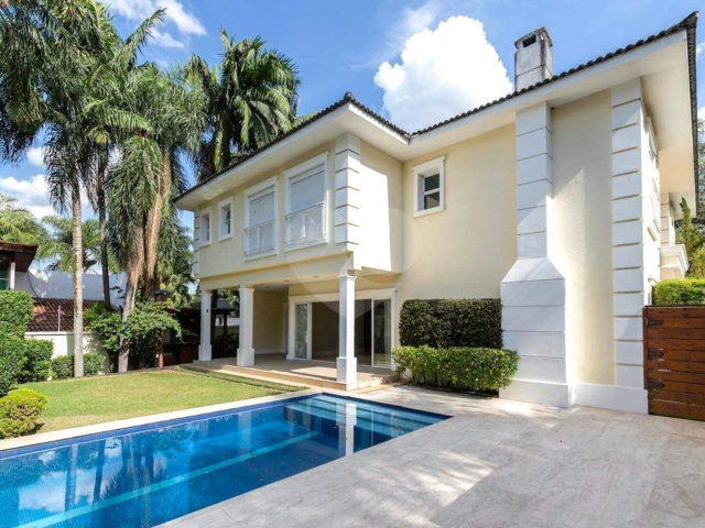 Casa à venda com 4 suítes no condomínio L`exclusive, São Paulo - SP