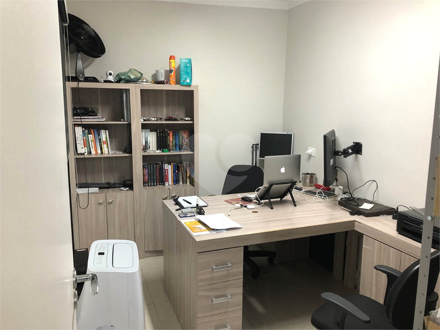 Casa à venda com 3 quartos, sendo 1 suíte, no condomínio Dolce Villa Anália Franco, São Paulo - SP