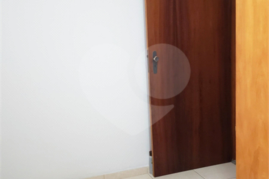 Sobrado à venda com 3 quartos, sendo 1 suíte, em Parque Vitória, São Paulo, SP