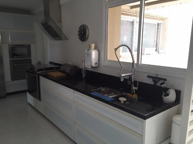 Apartamento à venda com 4 quartos, sendo 3 suítes, em Vila Andrade, São Paulo, SP